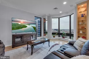 10 E Lee St, Baltimore, MD 21202 - Photo 62
