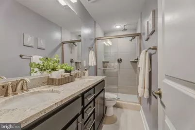 610 S Robinson Street, Baltimore, MD 21224 - Photo 24
