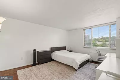 1 E University Parkway E #602, Baltimore, MD 21218 - Photo 8