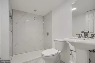 720 McKewin Ave, Baltimore, MD 21218 - Photo 36