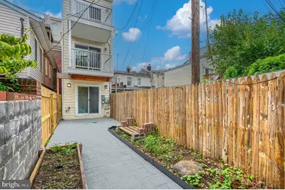 235 S Castle Street, Baltimore, MD 21231 - Photo 18