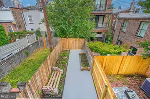 235 S Castle St, Baltimore, MD 21231 - Photo 24