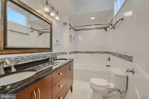 235 S Castle St, Baltimore, MD 21231 - Photo 36