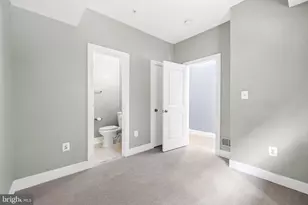 17 Yogurt Ln, Baltimore, MD 21231 - Photo 42
