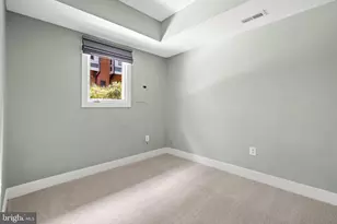 17 Yogurt Ln, Baltimore, MD 21231 - Photo 44