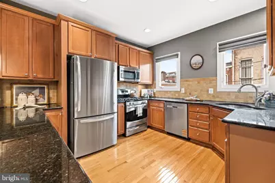 17 Yogurt Lane, Baltimore, MD 21231 - Photo 16