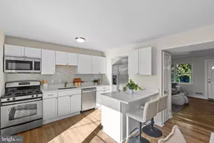 647 Charraway Rd, Baltimore, MD 21229 - Photo 8