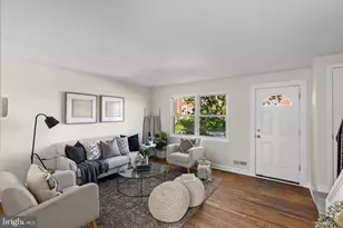 647 Charraway Rd, Baltimore, MD 21229 - Photo 6