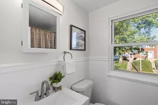 647 Charraway Rd, Baltimore, MD 21229 - Photo 22