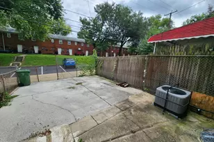 1231 Ashburton St, Baltimore, MD 21216 - Photo 16