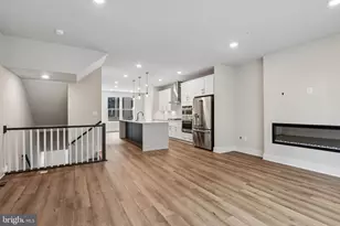 2727 Ferry Bar Dr, Baltimore, MD 21230 - Photo 4