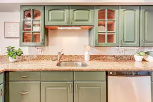 319 S Durham St, Baltimore, MD 21231 - Photo 8