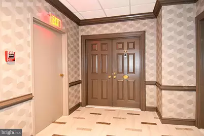 10 E Lee Street #809, Baltimore, MD 21202 - Photo 8