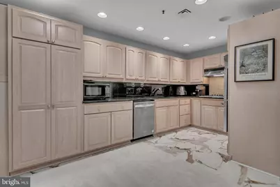 10 E Lee Street #2408, Baltimore, MD 21202 - Photo 52