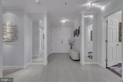 10 E Lee Street #2408, Baltimore, MD 21202 - Photo 16