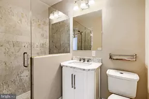 331 S East Ave, Baltimore, MD 21224 - Photo 20