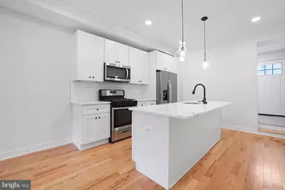 219 S Clinton Street, Baltimore, MD 21224 - Photo 4