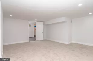 2305 Poplar Grove St, Baltimore, MD 21216 - Photo 16