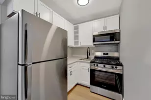 618 Chestnut Hill Ave, Baltimore, MD 21218 - Photo 8