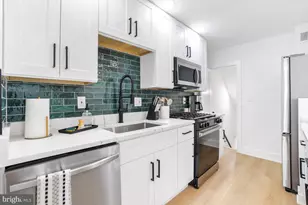 1237 Hull St, Baltimore, MD 21230 - Photo 8