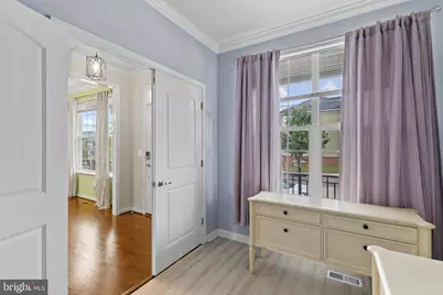 4400 Scarlet Oak Lane, Baltimore, MD 21229 - Photo 8