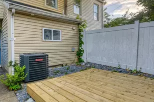 602 E 36th St, Baltimore, MD 21218 - Photo 38