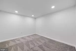4202 Barrington Rd, Baltimore, MD 21229 - Photo 26