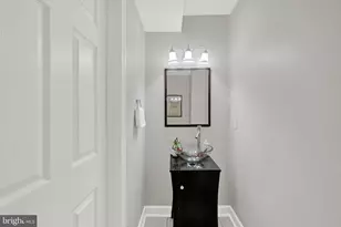 611 S Belnord Ave, Baltimore, MD 21224 - Photo 14