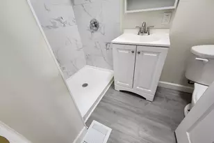 2427 E Lanvale St, Baltimore, MD 21213 - Photo 16