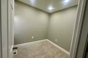 1927 Hollins St, Baltimore, MD 21223 - Photo 10