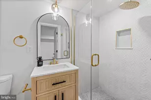 309 E 22nd St, Baltimore, MD 21218 - Photo 38