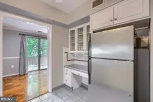 111D Cross Keys Rd, Baltimore, MD 21210 - Photo 32