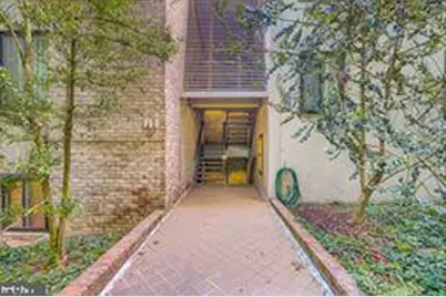 111D Cross Keys Road #111D, Baltimore, MD 21210 - Photo 4