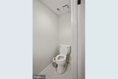 261 Robert Street #1, Baltimore, MD 21217 - Photo 16