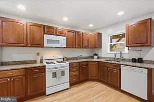 40 Poultney Street E, Baltimore, MD 21230 - Photo 12