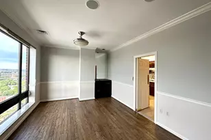 10 E Lee St, Baltimore, MD 21202 - Photo 16