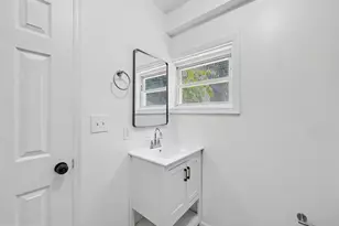 2129 E Federal St, Baltimore, MD 21213 - Photo 20