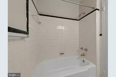 116 W University Parkway #1018, Baltimore, MD 21210 - Photo 24
