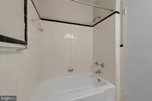 116 W University Pkwy, Baltimore, MD 21210 - Photo 24