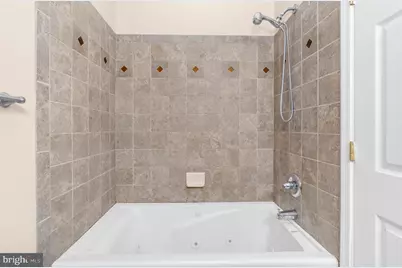 2936 E Fayette Street, Baltimore, MD 21224 - Photo 18