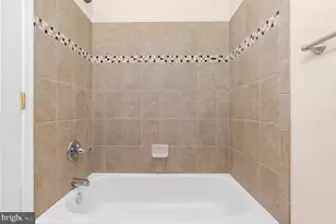 2936 E Fayette St, Baltimore, MD 21224 - Photo 22