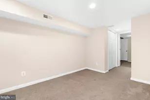 2936 E Fayette St, Baltimore, MD 21224 - Photo 26