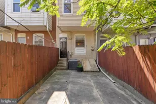 2936 E Fayette St, Baltimore, MD 21224 - Photo 30