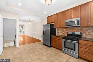 2936 E Fayette St, Baltimore, MD 21224 - Photo 10