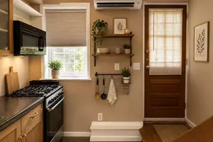 404 S Dallas St, Baltimore, MD 21231 - Photo 6