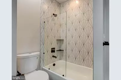 2414 Callow Avenue, Baltimore, MD 21217 - Photo 64