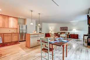 19 Hamill Rd, Baltimore, MD 21210 - Photo 10