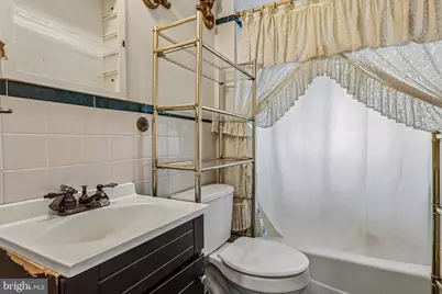 3748 Ravenwood Avenue, Baltimore, MD 21213 - Photo 16