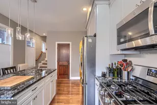 2710 N Calvert St, Baltimore, MD 21218 - Photo 14