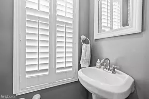 625 S Clinton St, Baltimore, MD 21224 - Photo 8